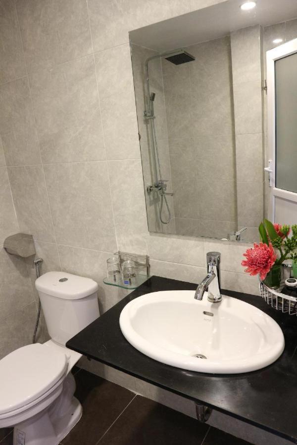 V Central Hotel Ванг-Виенг Экстерьер фото